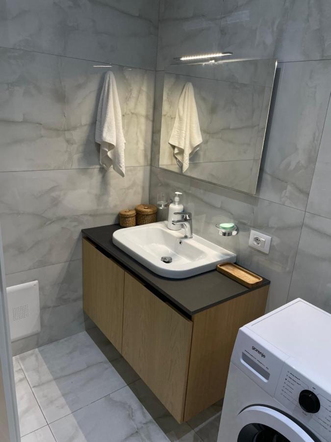New Brilant Apartment Тирана Екстер'єр фото